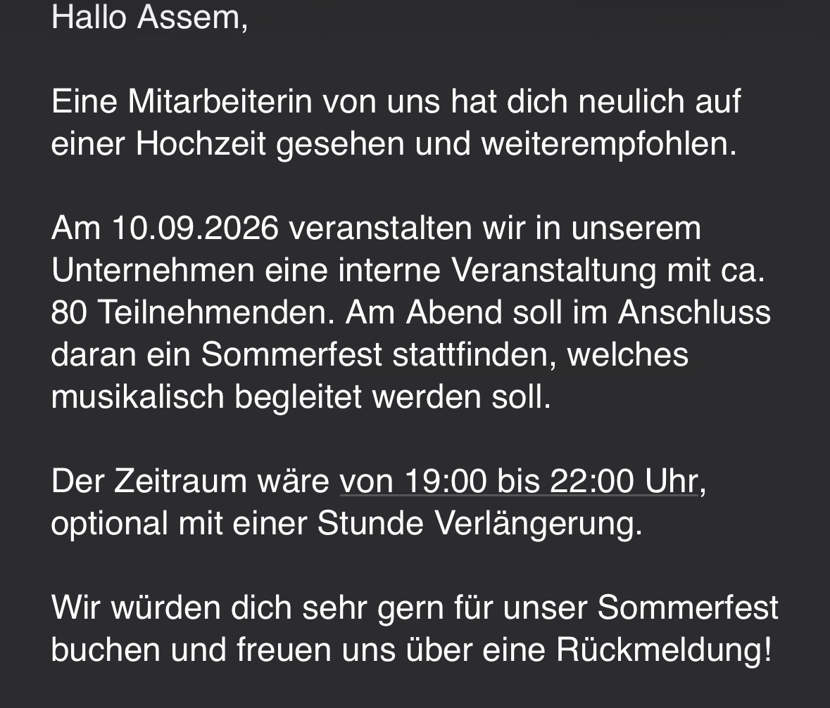 Corporate-Anfrage nach Weiterempfehlung auf einer Hochzeit